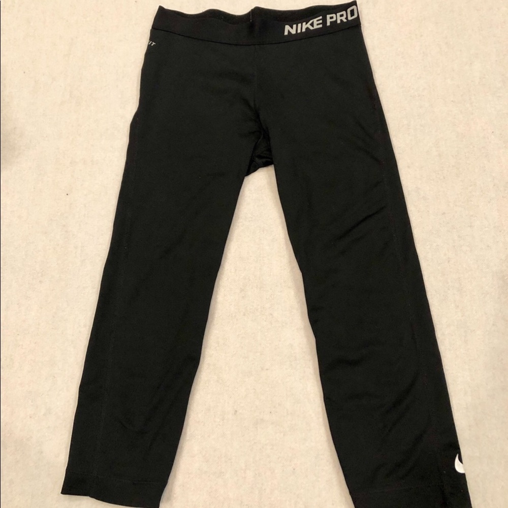 Nike cropped leggings